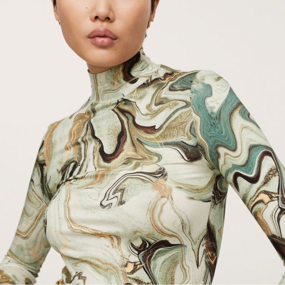 Mango long sleeved mesh top in marble print in green size Large - Picture 6 of 7